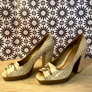 Coach Chunky Peep Toe Heel size 7